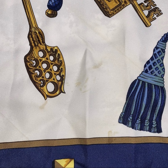 HERMES Silk Keys Les Cles Scarf 90 - Picture 5 of 10